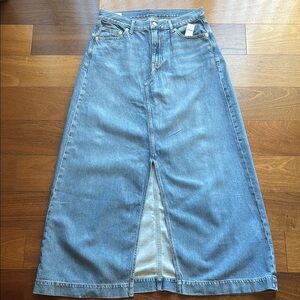Gap- Women’s UltraSoft Denim Maxi Skirt